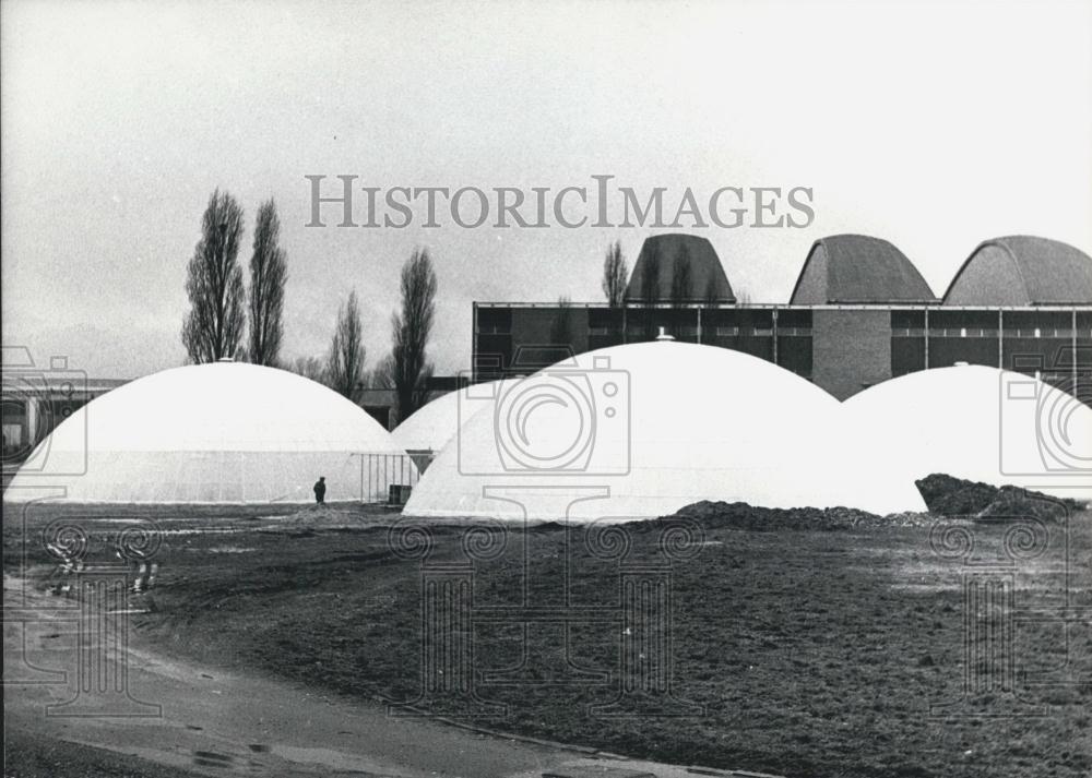 1962 Press Photo International Furniture Show Koln Igloos From Dankark Architect - Historic Images