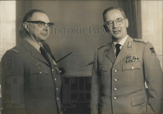 1966 Press Photo General Ulrich Bundeswher Inspector General Paris Maiziere - Historic Images