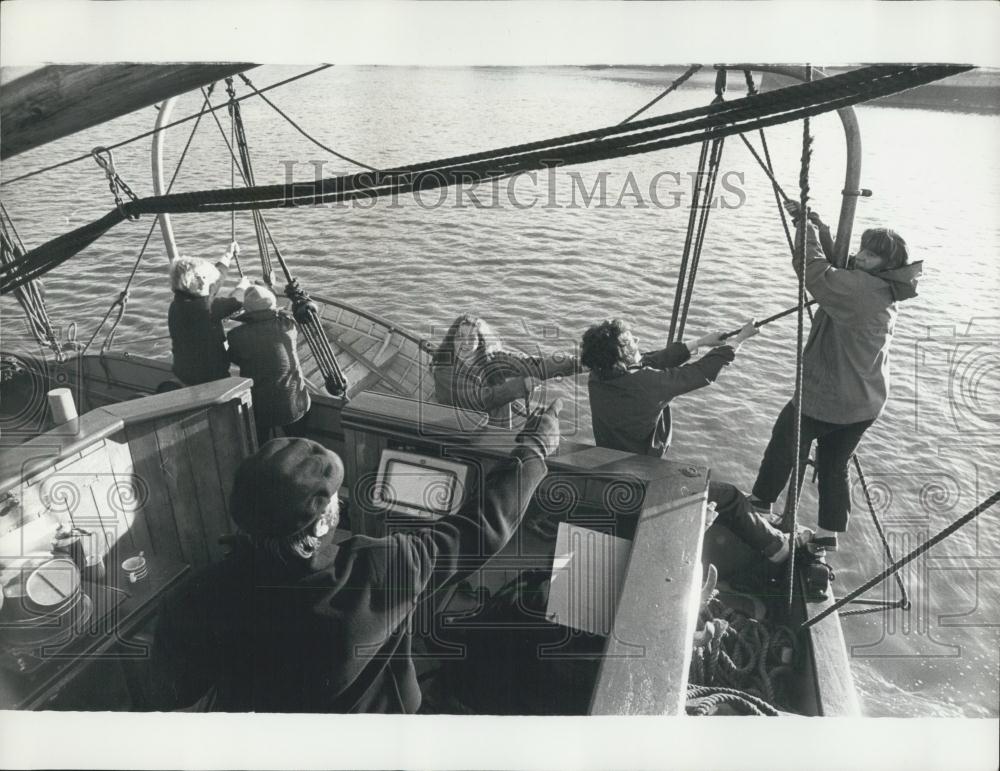 1972 Press Photo Thaleatta Old Sailing Barge Used As Children&#39;s School-Oak/Pine - Historic Images