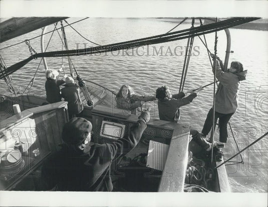 1972 Press Photo Thaleatta Old Sailing Barge Used As Children's School-Oak/Pine - Historic Images