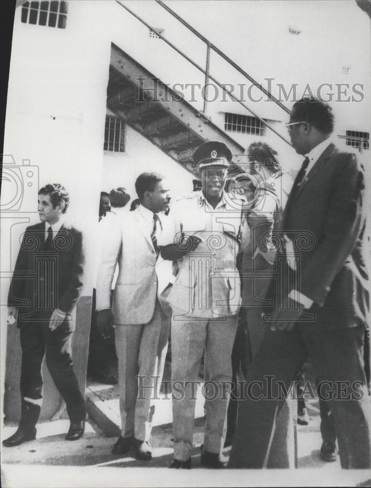 Press Photo Prison Commissioner Mr. Sentamu (third from right) - Historic Images