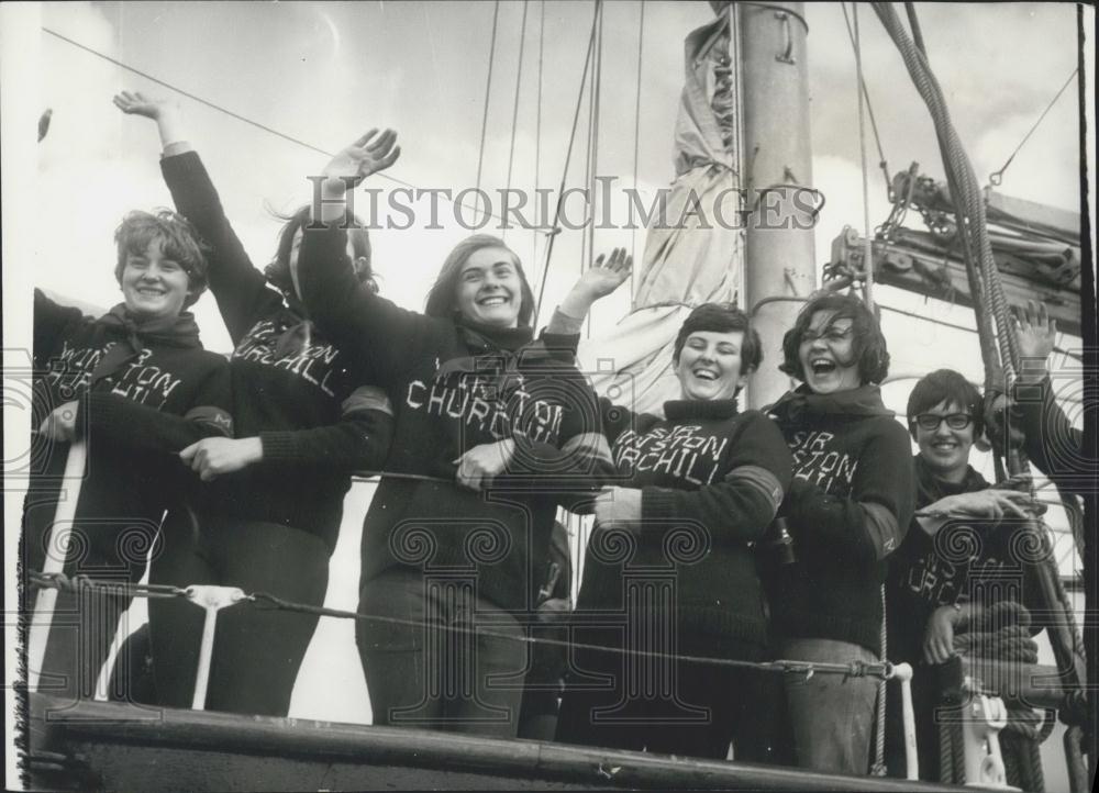 1967 Press Photo The ship "Sir Winston Churchill' all girl crew - Historic Images