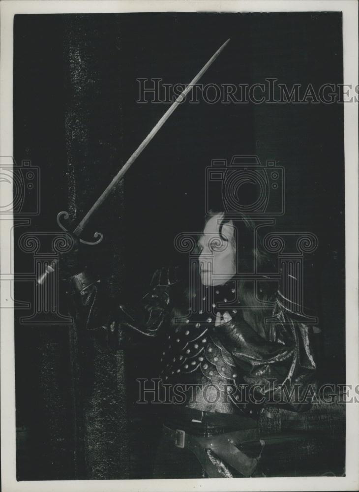 1953 Press Photo King Richard, Played by Marius Goring, Memorial Theatre - Historic Images