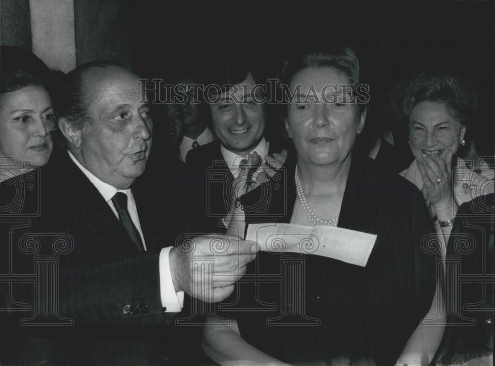 Press Photo Writer Lalla Romano &amp; businnessman Guido Alberto - Historic Images