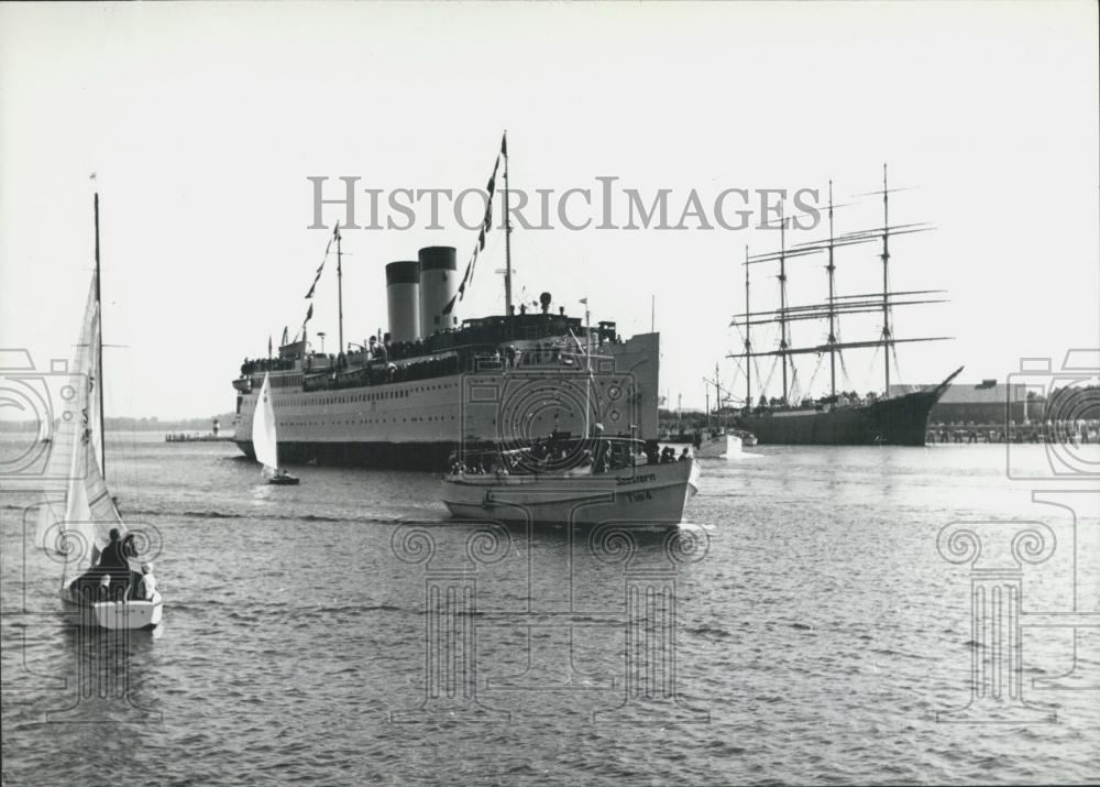 1962 Press Photo Drottning Victoria Swedish Ferry Leaves Port Travemunde - Historic Images