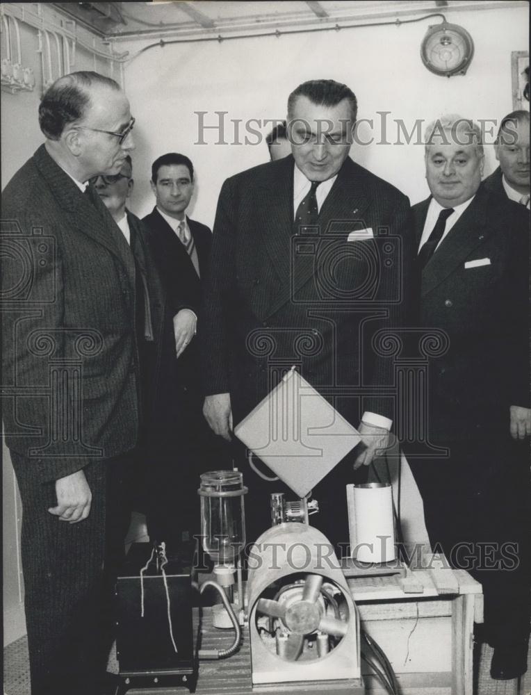 1959 Press Photo "Phytotron" & Louis Jacquinot - Historic Images