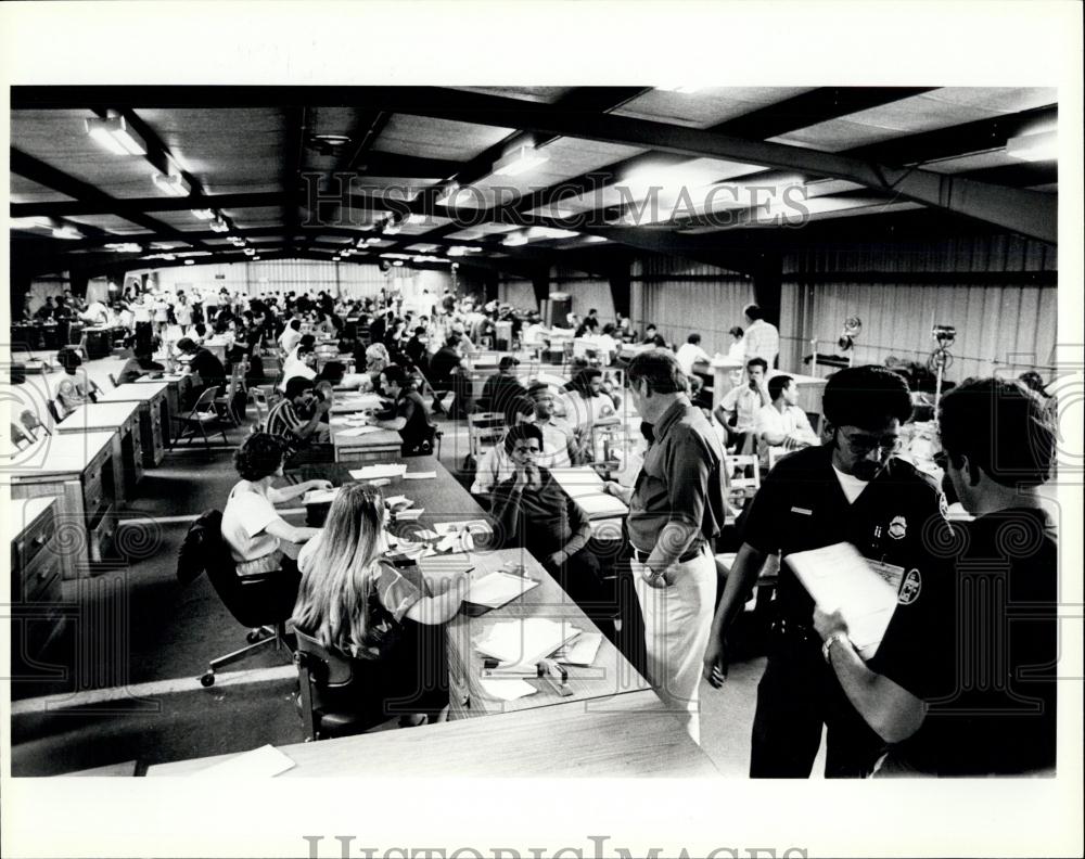 Press Photo Fort Walton Beach ,Cuban refugee processing center - Historic Images