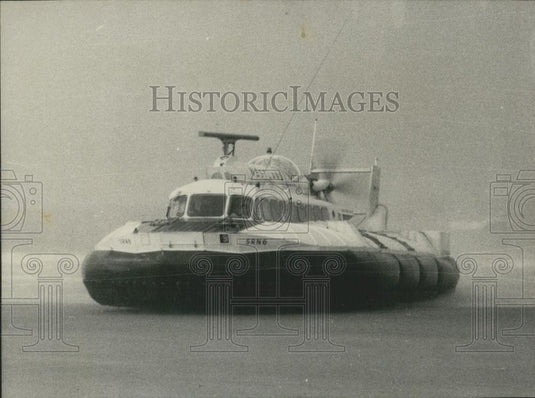 Press Photo Aeroglisseur Rides ON Cushion Of Air Increases Speed Greatly - Historic Images