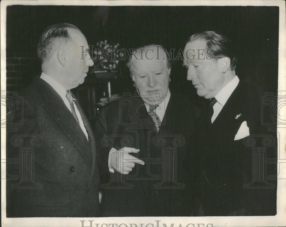 1953 Press Photo 6 Representatives of &quot;Little Europe&quot; Confer of Hague Problems - Historic Images