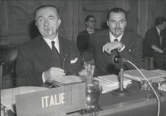 Press Photo Mr. Pella Italian Minister of Foreign affairs in Paris - Historic Images