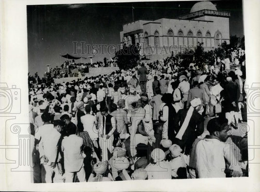 1952 Press Photo Buddhist Relics Enshrined Sanchi Temple General Cunningham - Historic Images