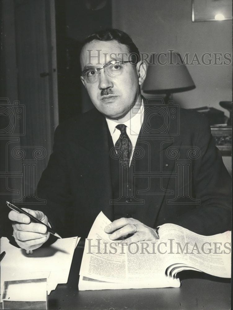 1958 Press Photo Secretary General, Scientific Technical Research Pierre Piganol - Historic Images
