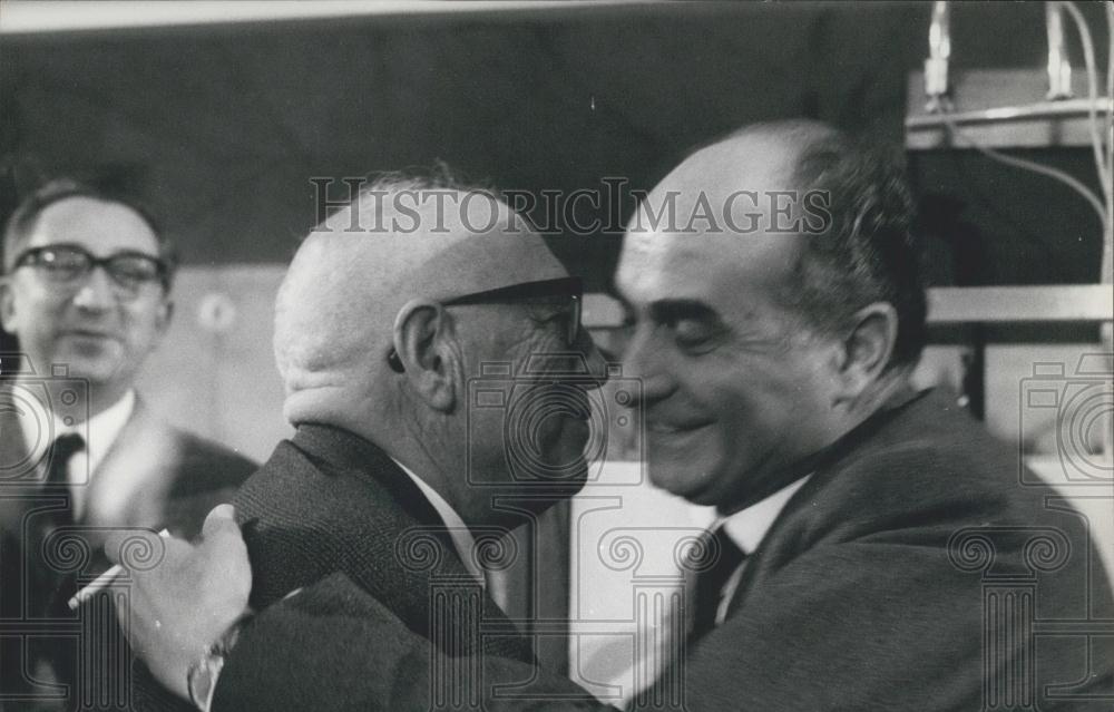 Press Photo Italy's Socialists Dr MArio Tanassi & Pietro Nenni - Historic Images