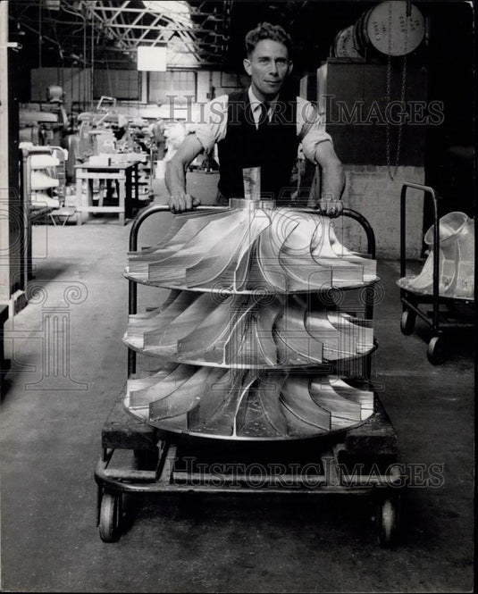 Press Photo Examples of fine workmanship - Historic Images