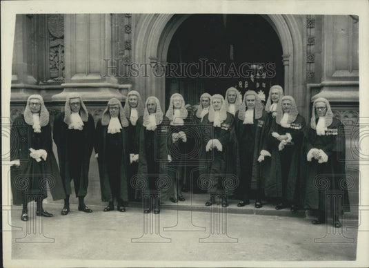 1957 Press Photo Dorothy Knight With Other Newly Appointed Queen's Counsels - Historic Images