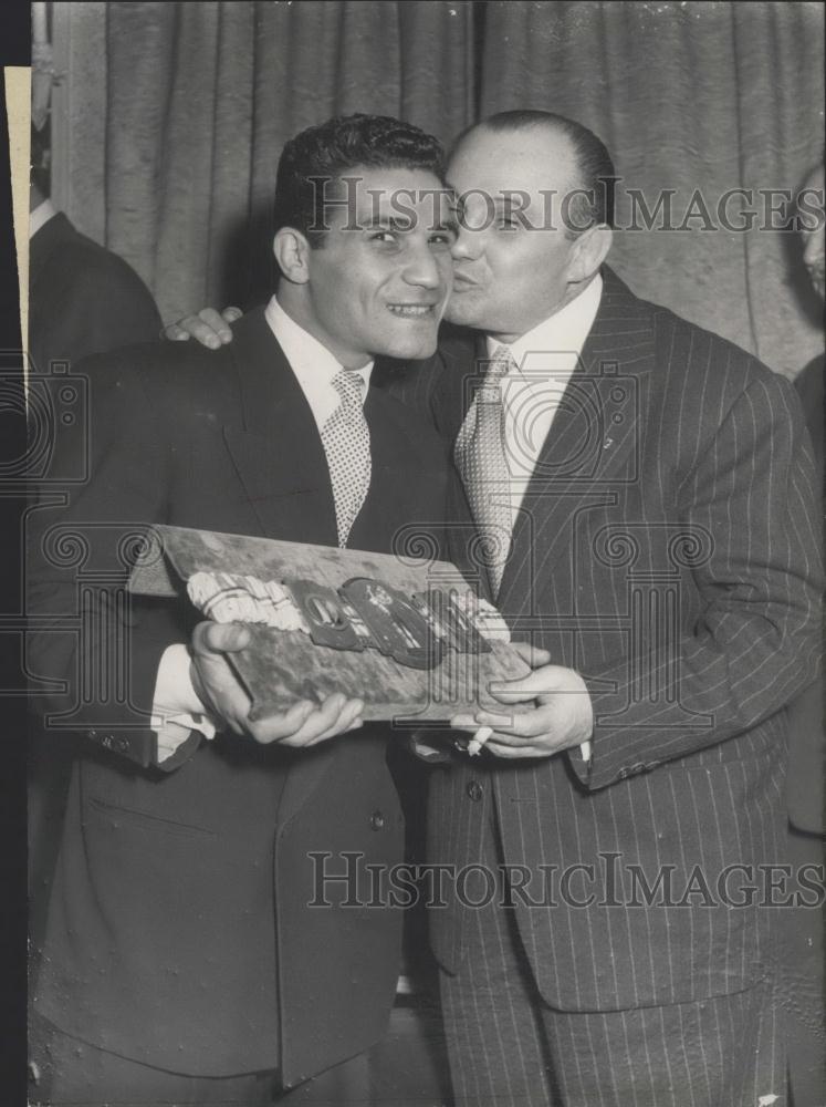 1954 Press Photo Boxer Robert Cohen &amp; Manager Gaston Raymond Gets Championship - Historic Images