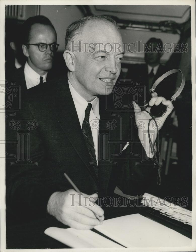 Press Photo Harold Stassen, the United States Foreign Aid Administrator - Historic Images