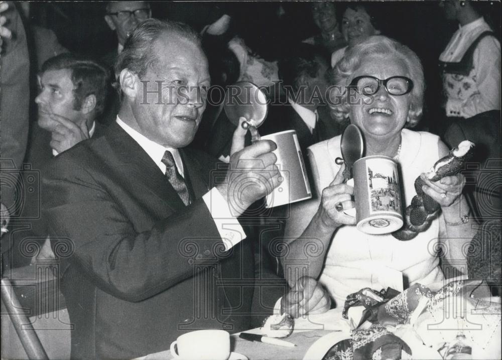 1970 Press Photo Federal Chancellor Willy Brandt &amp;Mrs. Kaethe Strobel - Historic Images