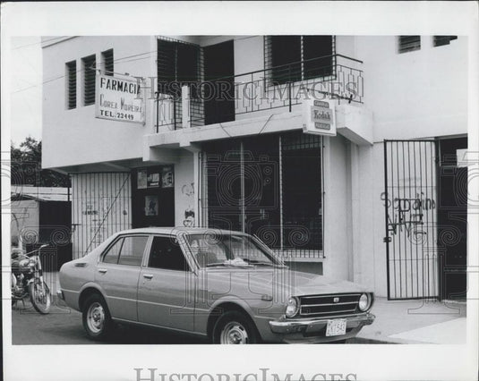 1981 Press Photo Foreign International Companies and "Vive Sandino" - Historic Images