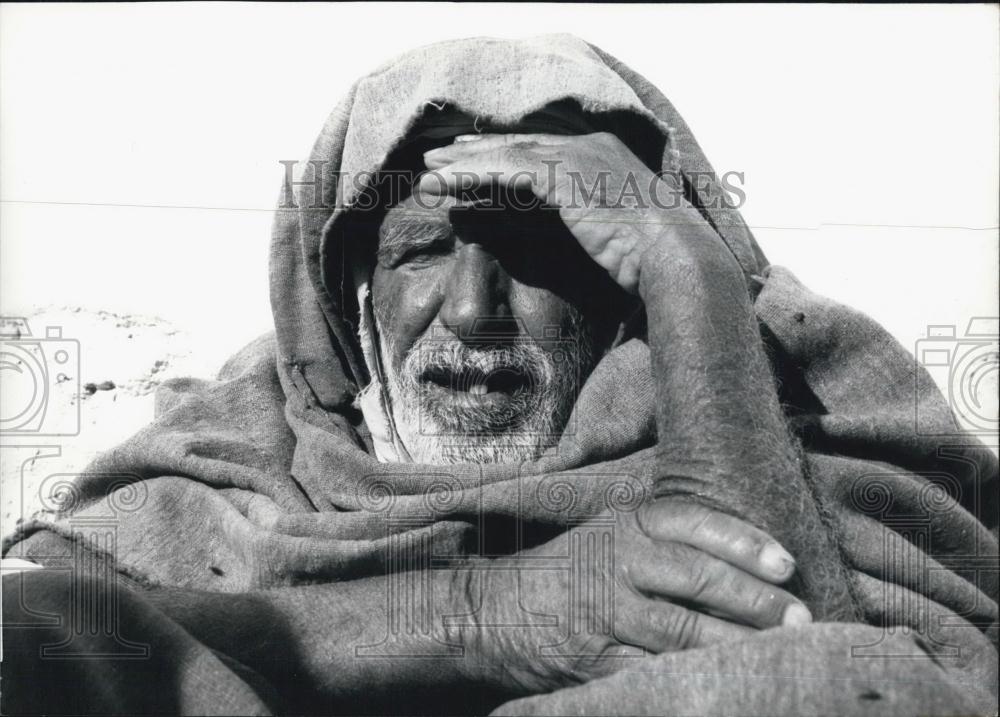 1970 Press Photo Man In Algeria - Historic Images