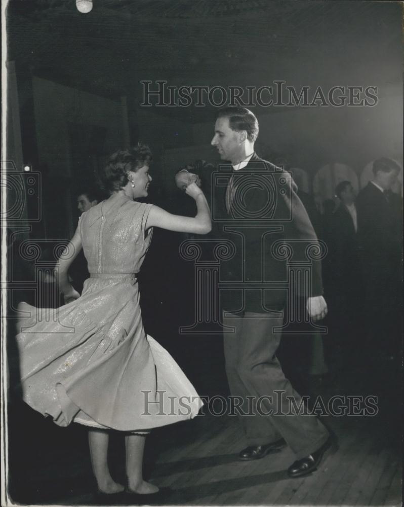 Press Photo dance halls in is the Rev.Rrian Webb - Historic Images