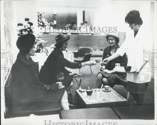 1964 Press Photo Bank for women only" - opened in Edinburgh" - Historic Images
