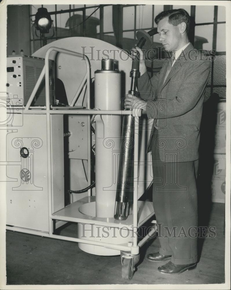 1956 Press Photo Camera For Use Inside Nuclear Reactor Created By FYE Ltd - Historic Images