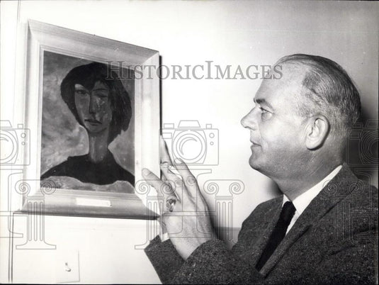 1954 Press Photo "The Eternal Feminine" by Sergeant Paul D. McClintock - Historic Images