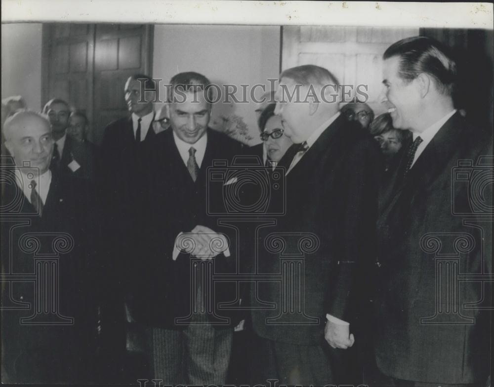 1966 Press Photo Signor Moro Italian Prime Minister &amp; Dr. Erhard W German Chance - Historic Images