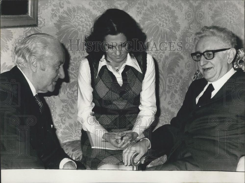 Press Photo Jose Maria de Areilza, Count of Montico,Italy Pres Giovanni Leone - Historic Images