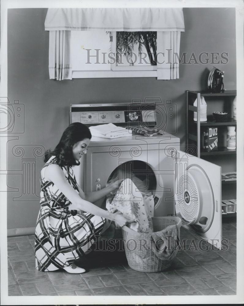 1969 Press Photo Hotpoint Heavy-Duty Dryer - Historic Images