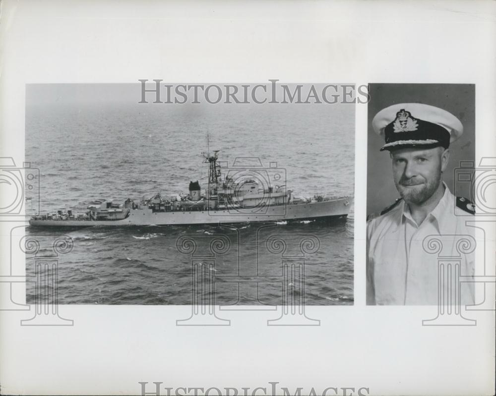 1957 Press Photo HMS Bigbury Bay In American Waters Commodore Hunt Inset - Historic Images