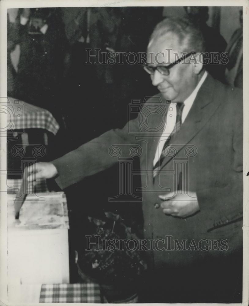 1953 Press Photo Socialist Leader Herr Ollenhauer - Historic Images