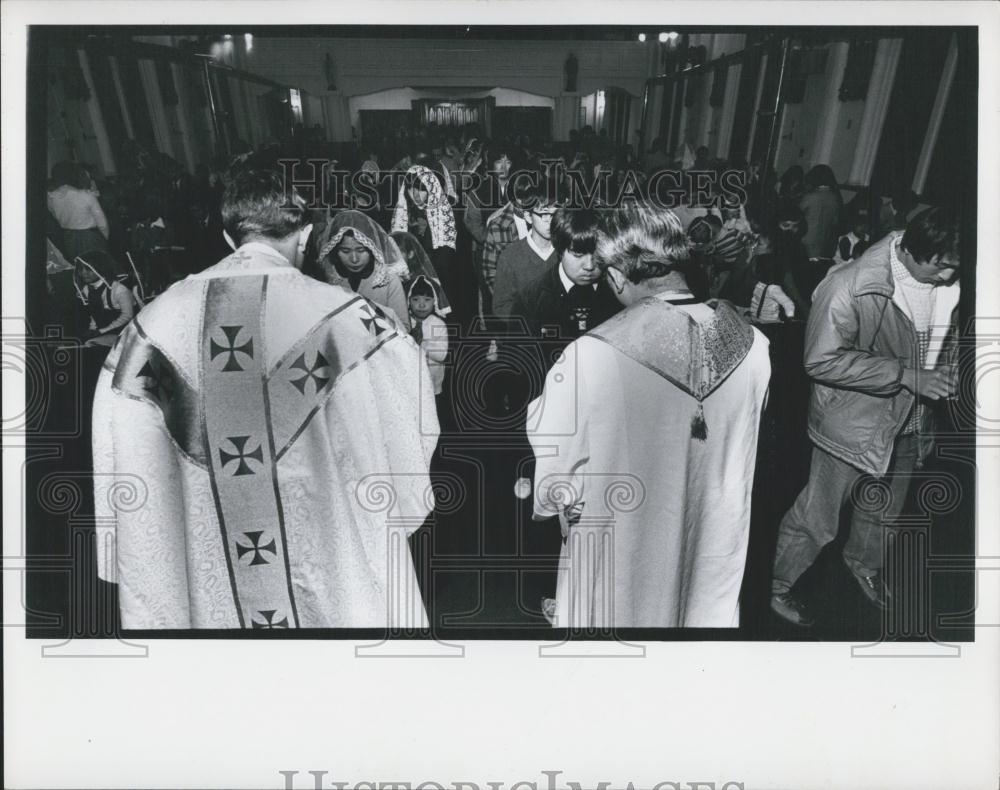 1980 Press Photo Christmas Mass in Shukayawa Japan - Historic Images