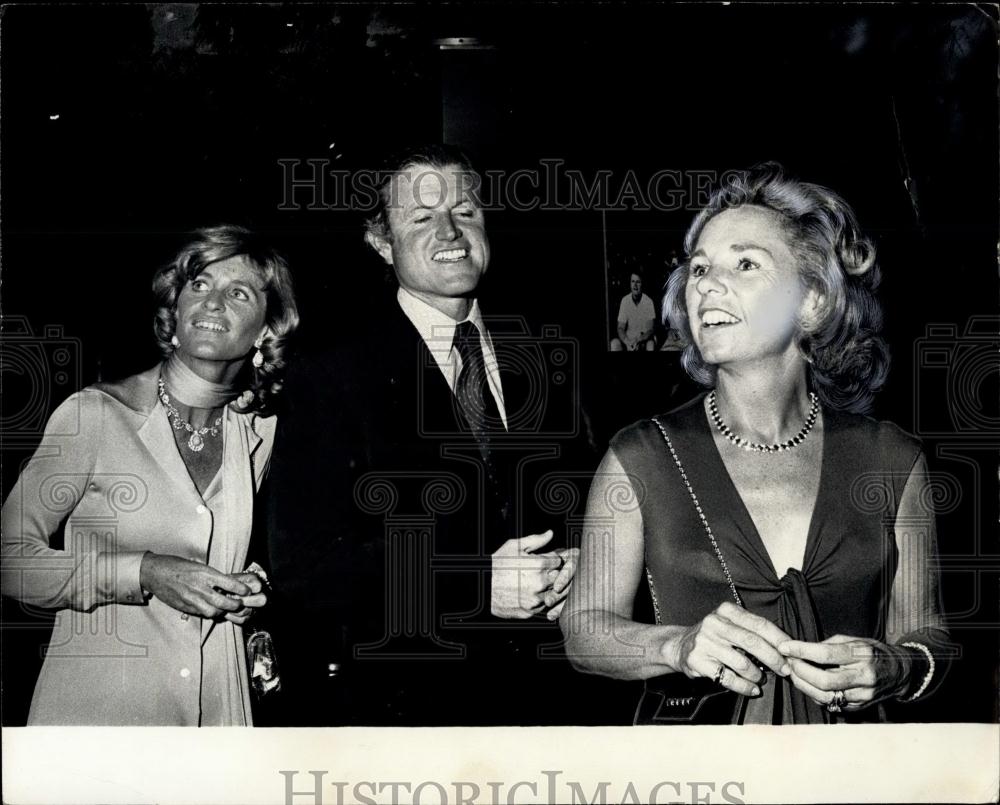 1975 Press Photo Ted &amp; Ethel Kennedy - Historic Images