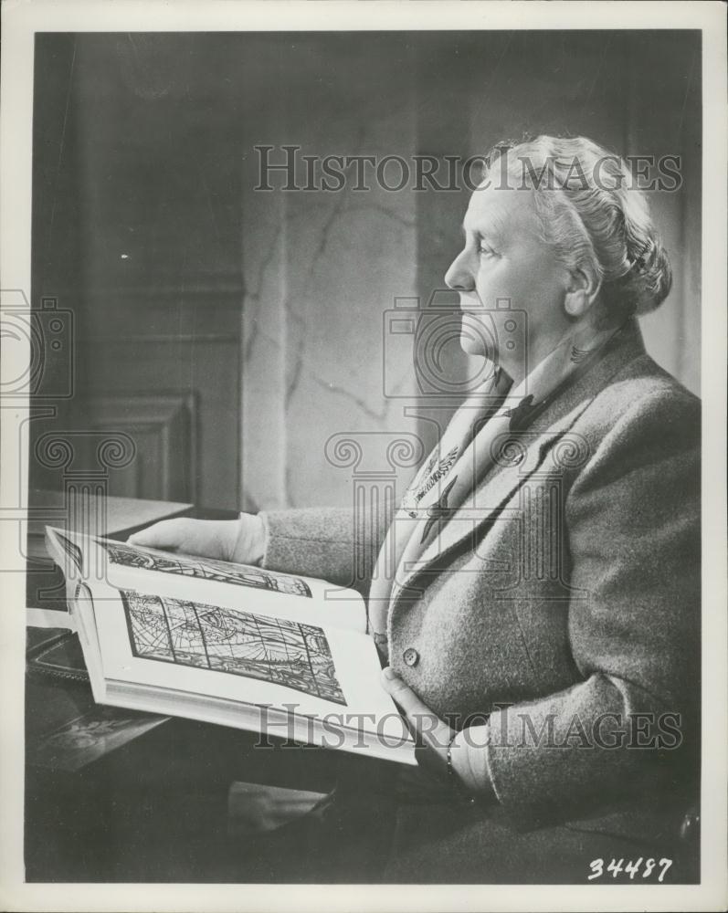 1950 Press Photo Netherlands Royal Family H.R.H. Princess Wilhelmina - Historic Images