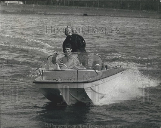 1968 Press Photo Trifoil - a cathedral hulled Boat - Claims To be Unsinkable - Historic Images