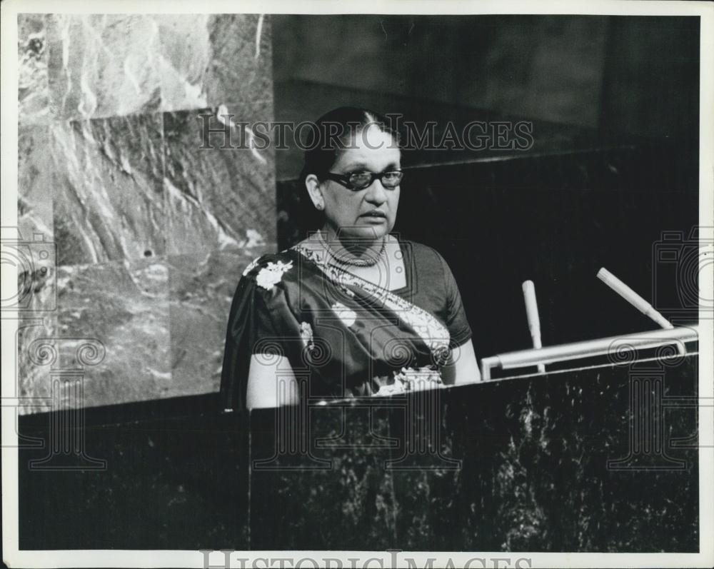 1976 Press Photo Mrs. Sirimavo Bandaranaike ,Prime Minister of Sri Lanka - Historic Images