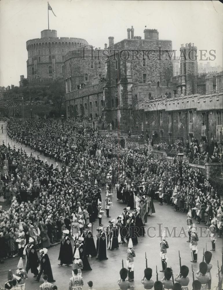 1951 Press Photo King Frederick installed as a knight of the Garter ceremony - Historic Images