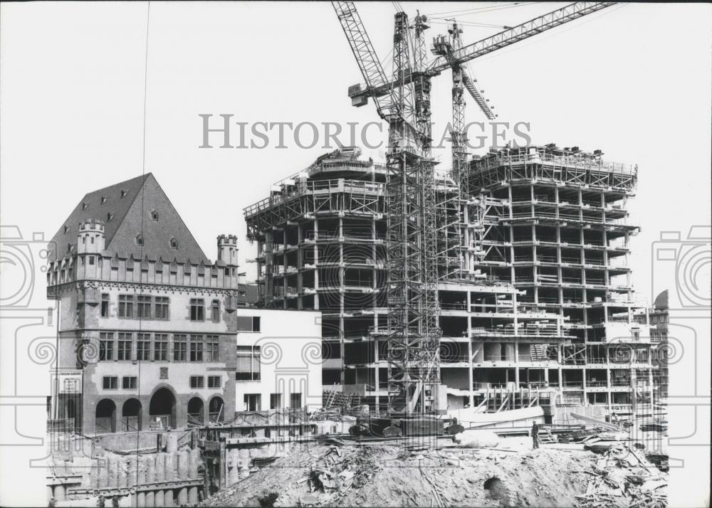 1971 Press Photo Building Site Romerberg In Frankfurt West Germany - Historic Images