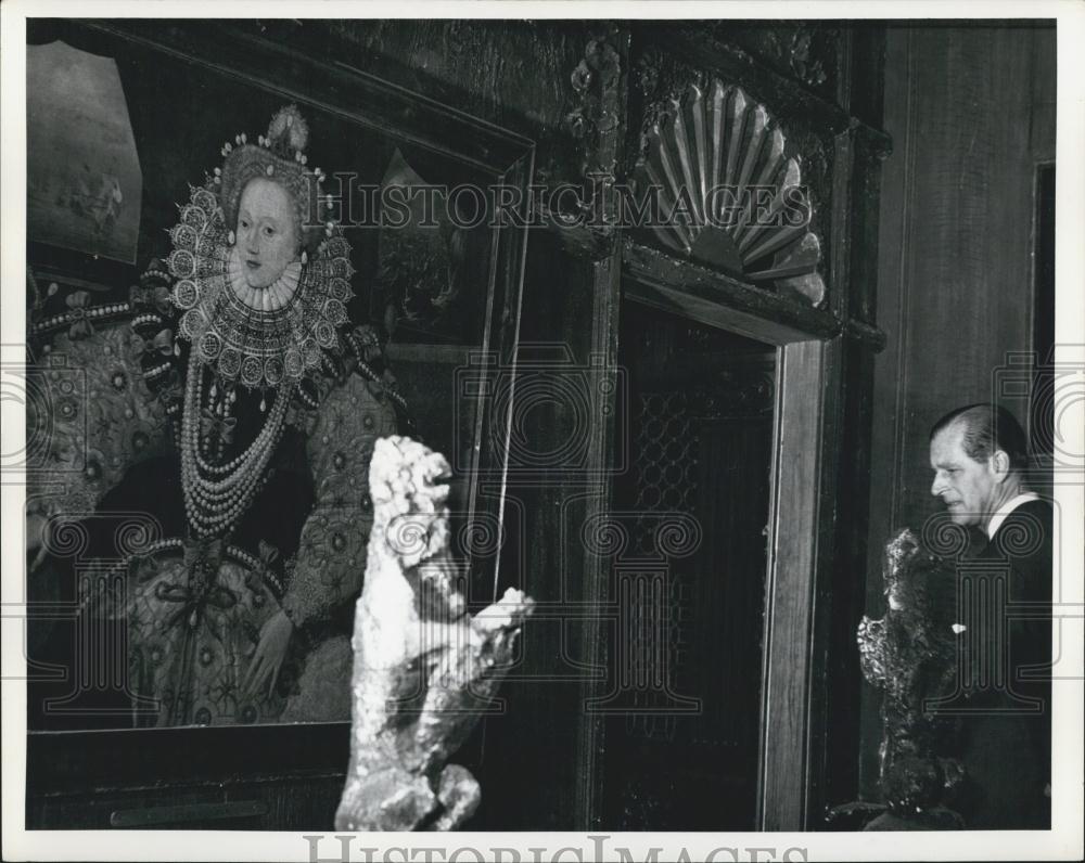 Press Photo Duke at Shakespeare Exhibition - Historic Images
