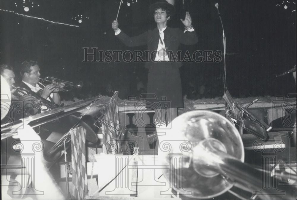 Press Photo Oktoberfest in Munich - Historic Images