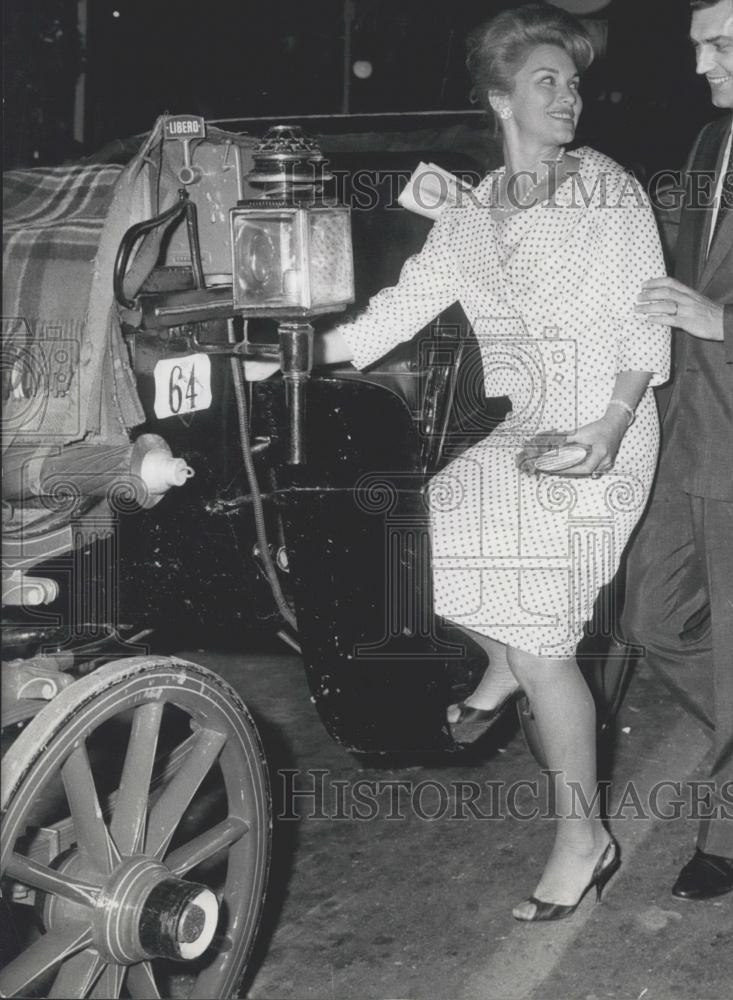 1962 Press Photo Screen star Linda Christian - Historic Images