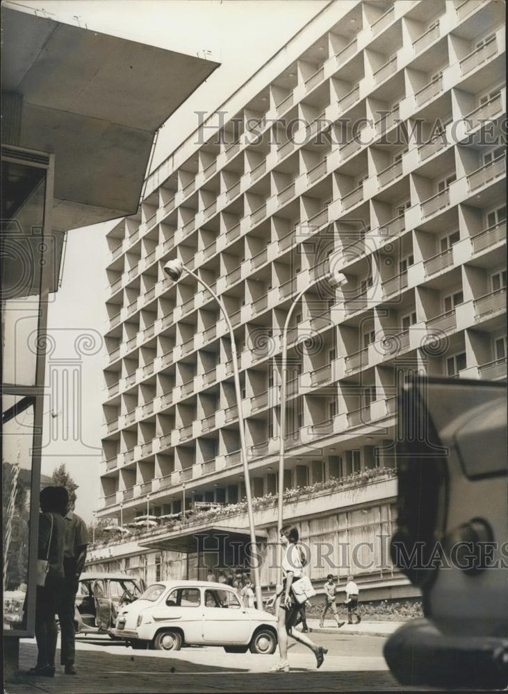 1971 Press Photo The Rila&quot; Hotel in the Center of the Bulgarian Capital&quot; - Historic Images