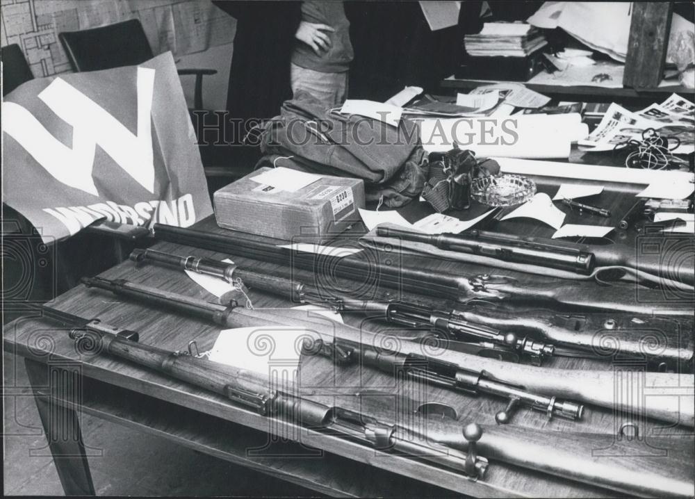 1971 Press Photo Depot of Arms of Extremists Discovered - Historic Images