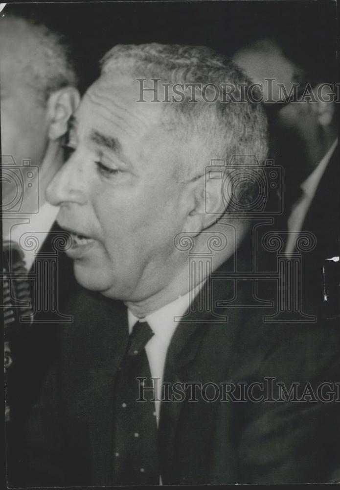 Press Photo Hafez Badawi Minister of Social Affairs - Historic Images