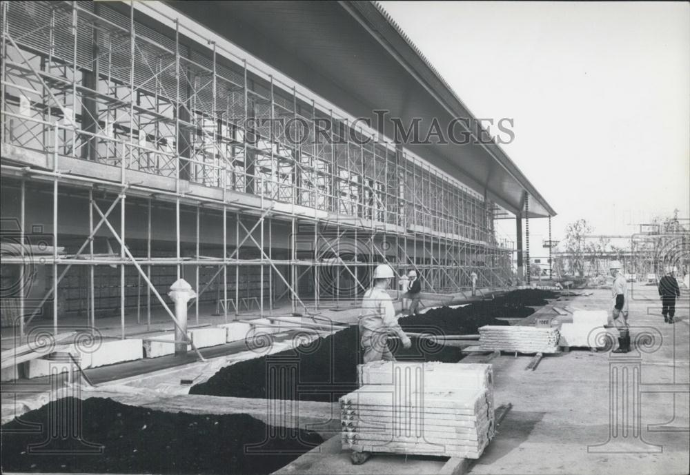 Press Photo Construction, New Imperial Palace, Tokyo Japan - Historic Images