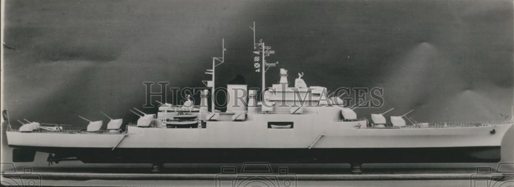 1953 Press Photo Scale model of the new French Cruiser "Colbert" - Historic Images