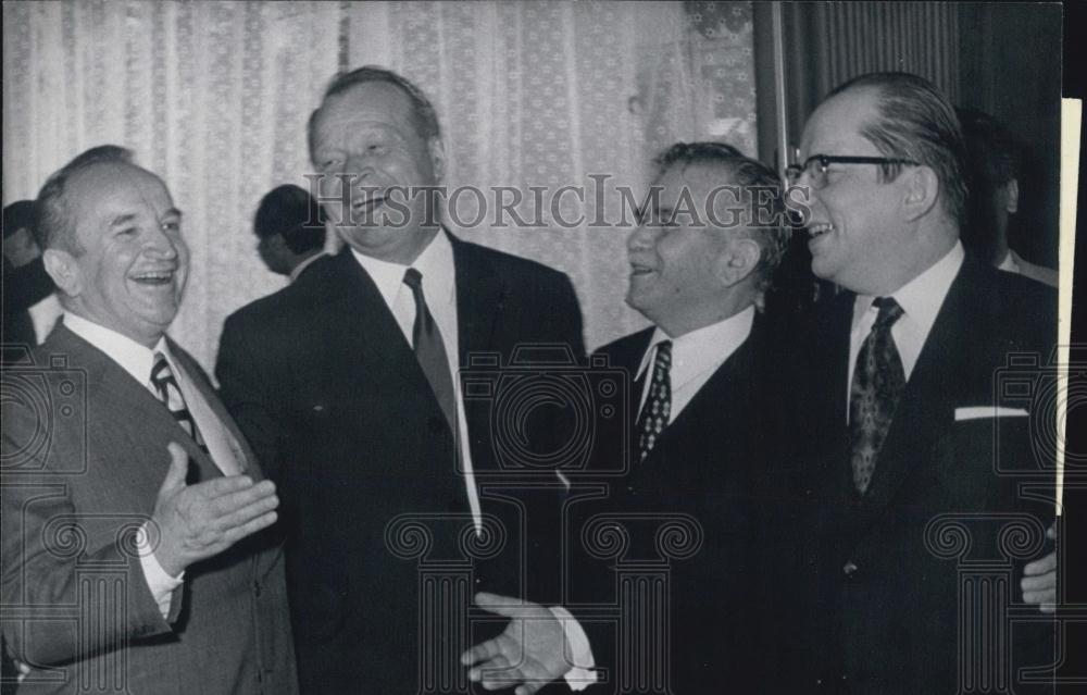 1972 Press Photo Ahti Karalainen Georgi Traikov Stepan Skoropanov Sofia Europe - Historic Images