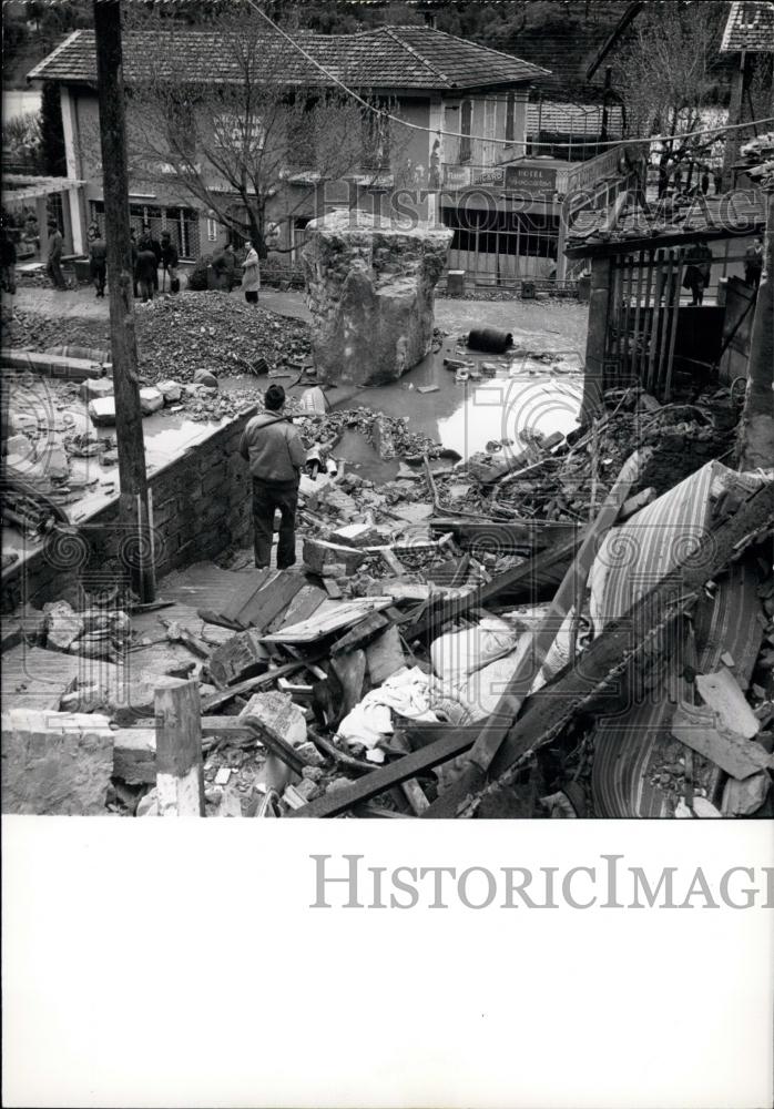 Press Photo Catastrophic Landslip at 25 km from Nice - Historic Images